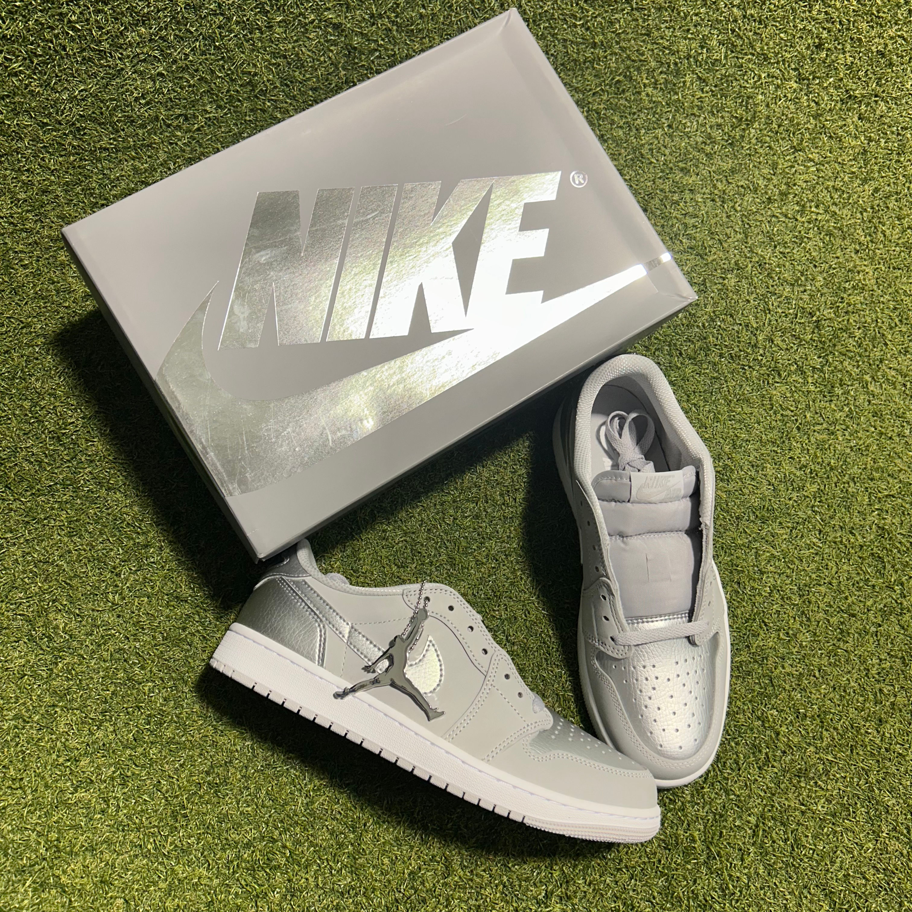 Metallic Silver OG Low 1s: 9