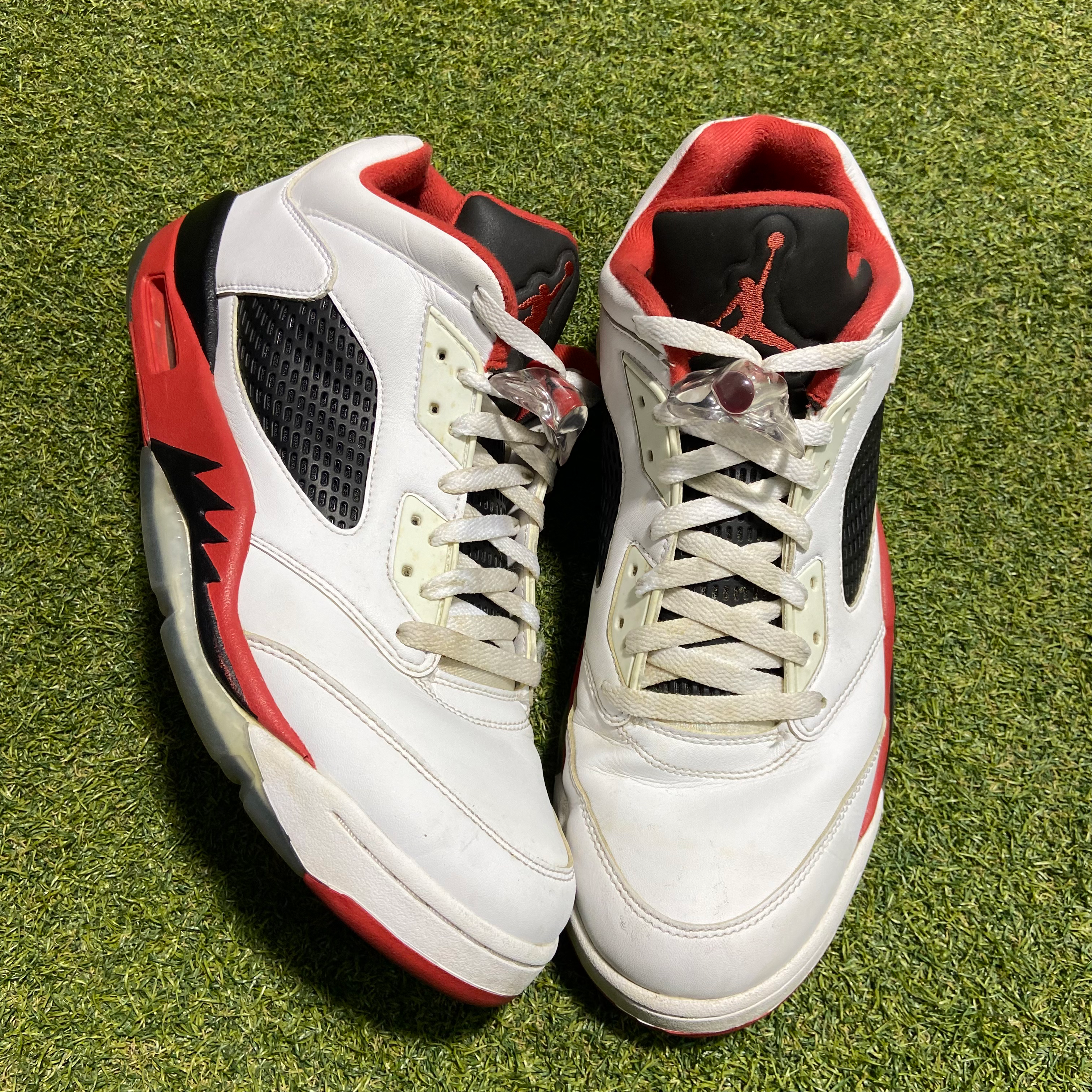 2016 Fire Red Low 5s: 13