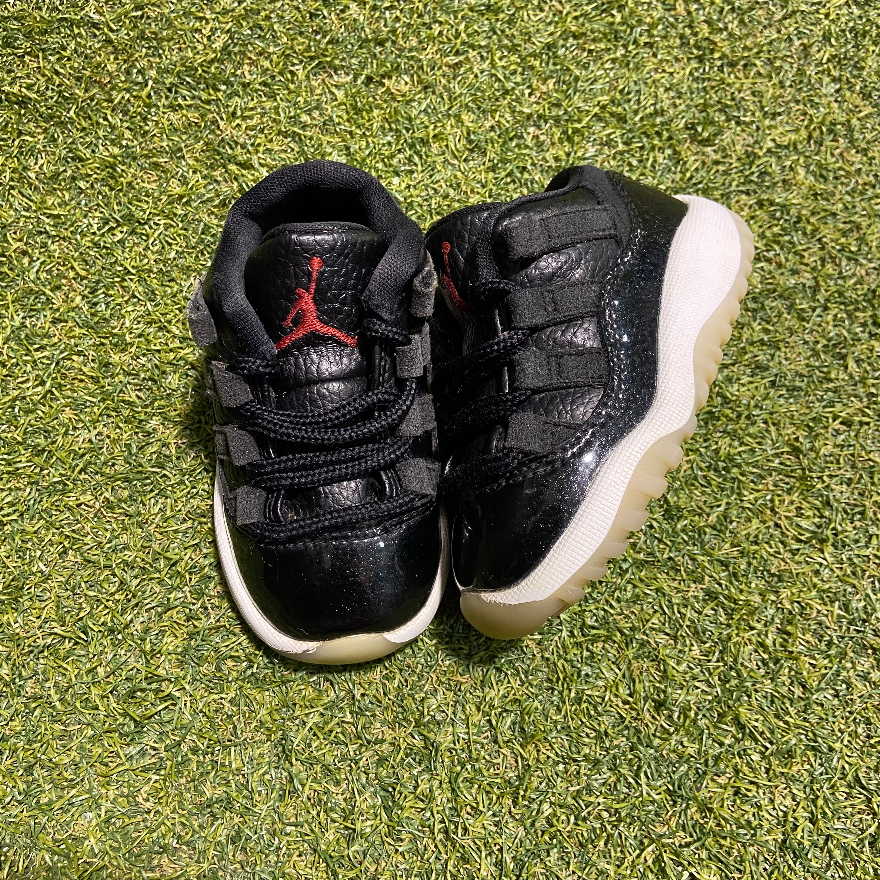 72-10 Low 11s: 5C