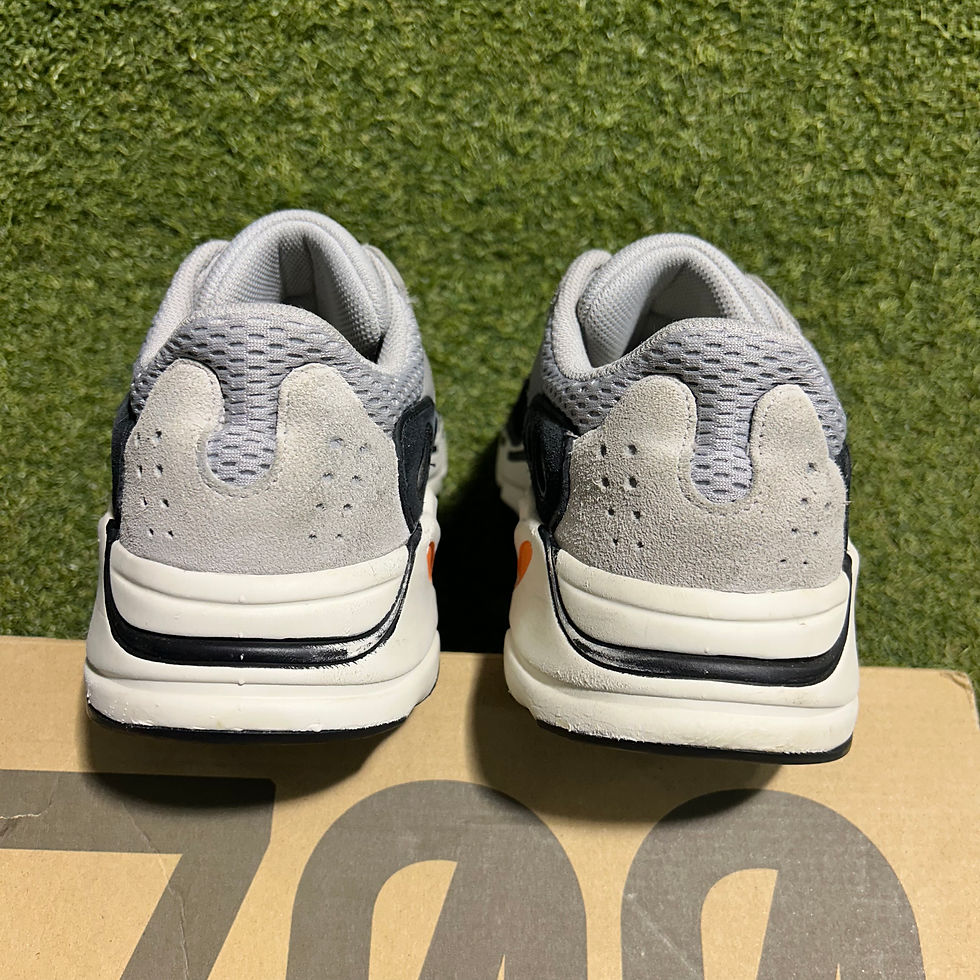 Thumbnail: Yeezy 700 Wave Runner: 8