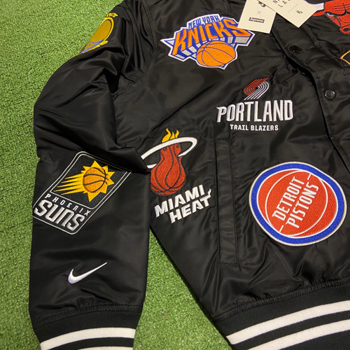 ジャケット・アウター supreme NIKE NBA Teams Warm-Up Jacket L Supreme Nike NBA Teams Warm-Up Jacket (SS18) - $328