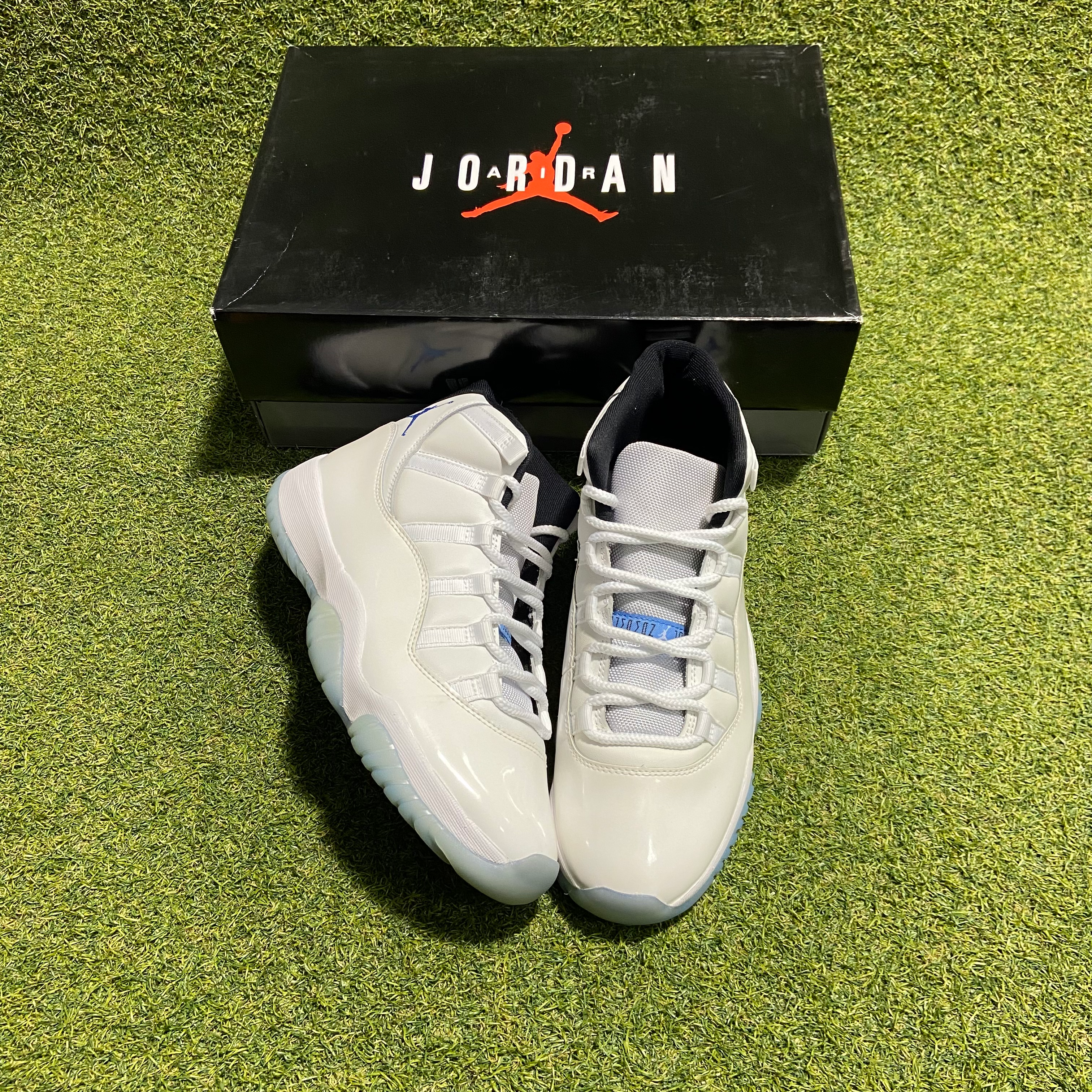 2024 Legend Blue 11s: 9.5