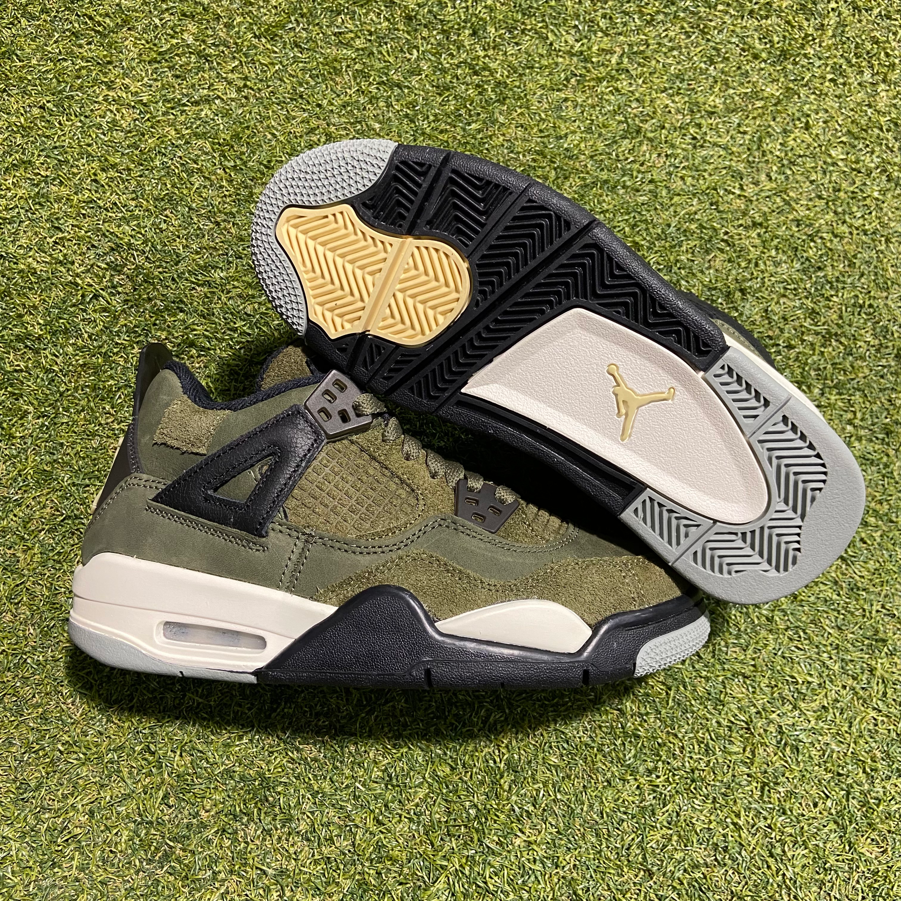 Olive Craft SE 4s: 4Y