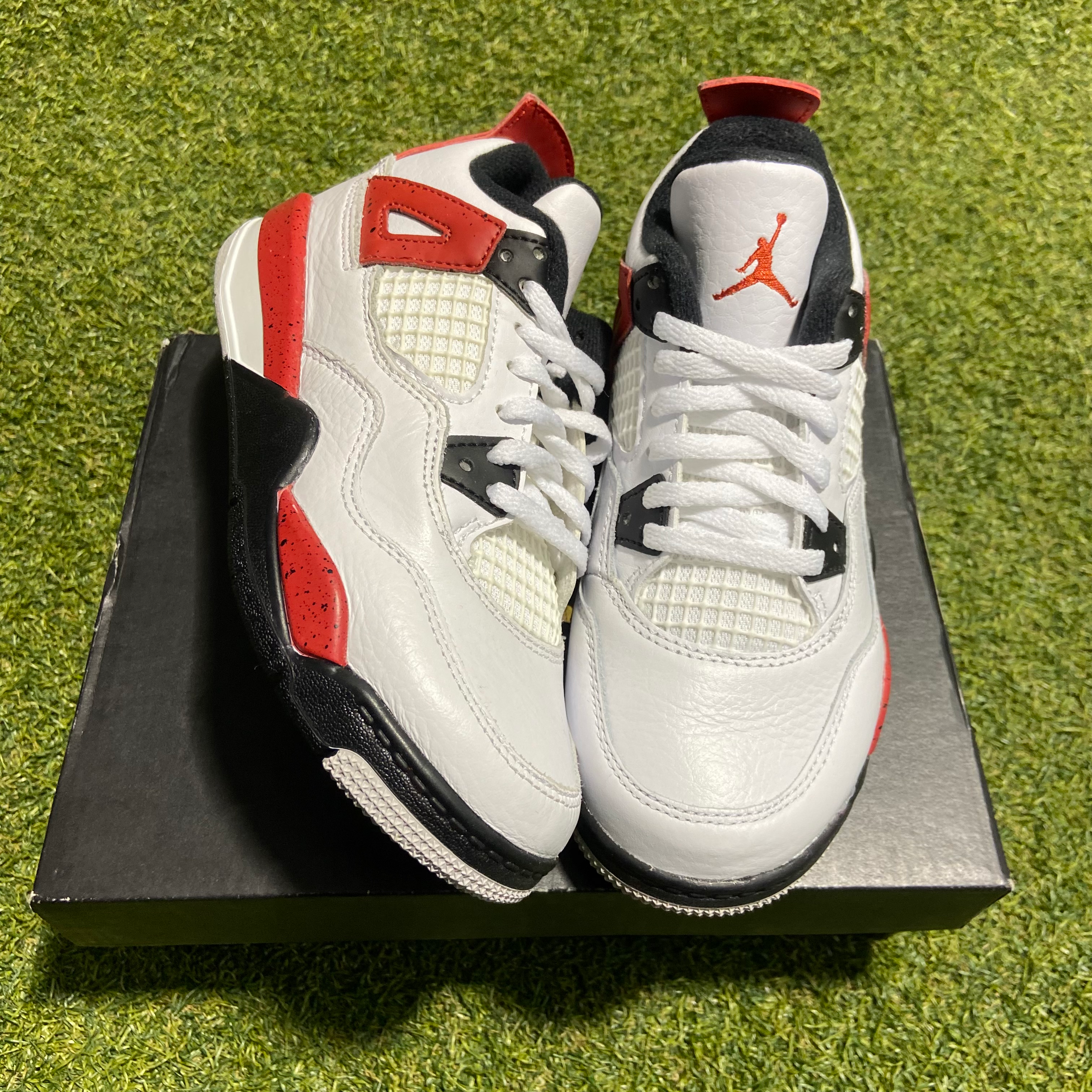 Red Cement 4s: 13C