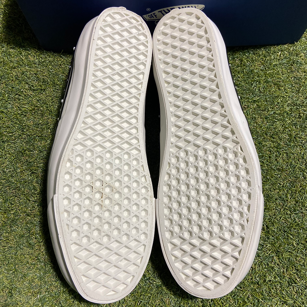 Thumbnail: Studded Black White Authentic Premium: 10