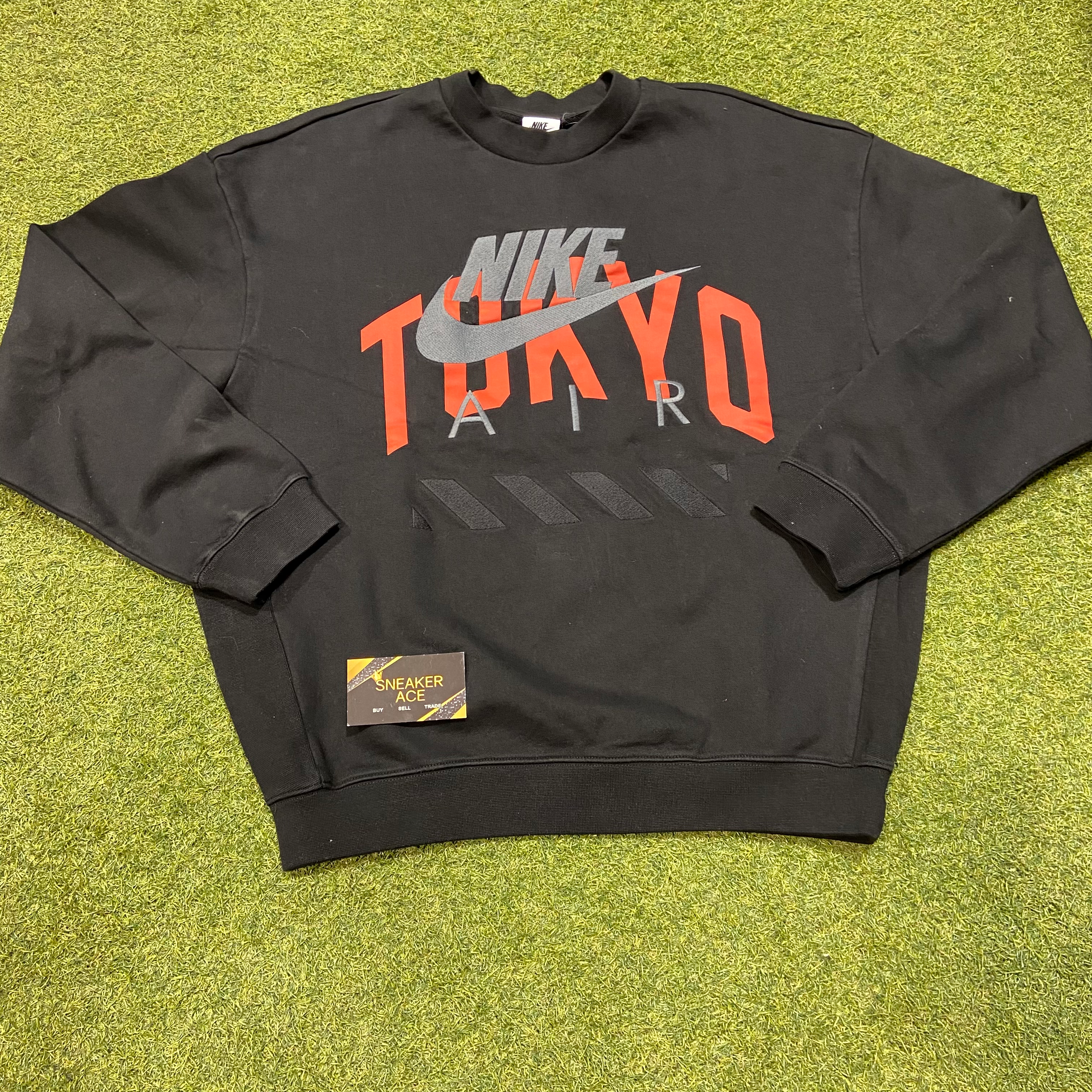 Black Tokyo Nike Crewneck: L