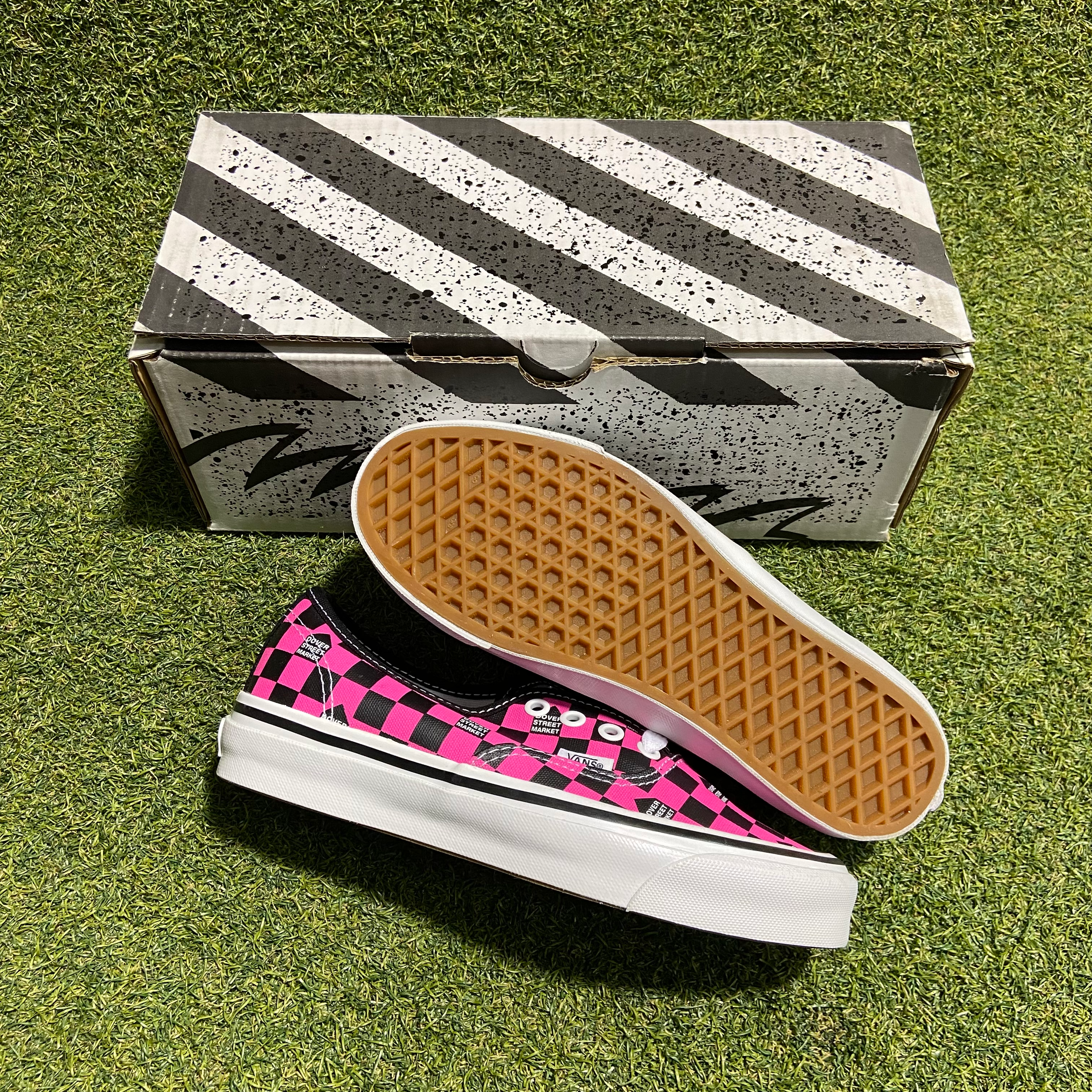 Pink Black White Vault fluro Rebellion Dover Street Market OG Authentic Vans: 5