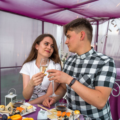 Романтичне побачення на даху