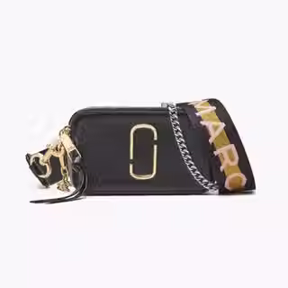 JUNE - MARC JACOBS