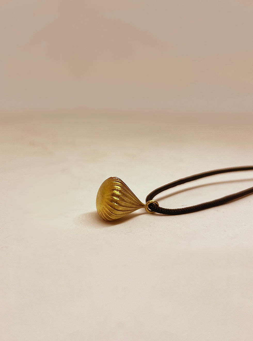 Thumbnail: 'Garlic' Pendant of the Year 2026