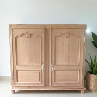 création d'une armoire sur mesure à partir d'un haut de vaisselier