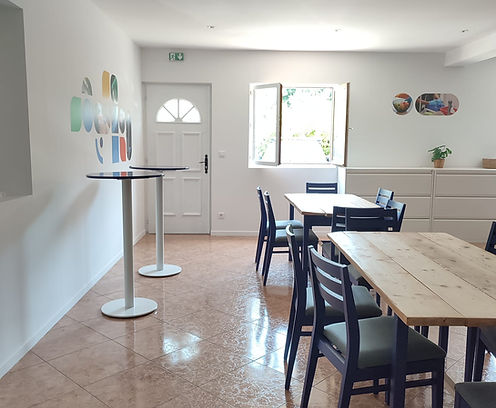 travaux d'isolation et rénovation pour salle de repos professionnel par atelier2main