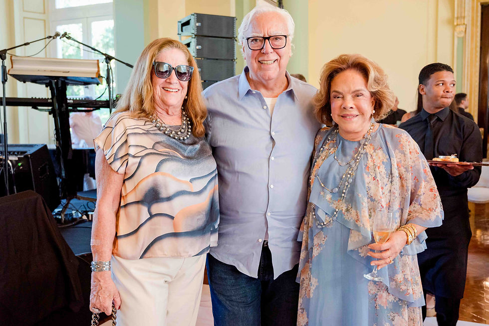 Leonora e Miro Teixeira e Regina Rique - Créditos: Miguel Sá e Renato Wrobel/ MS Fotos