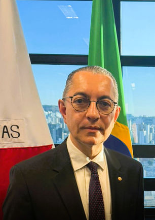 Brasil: Português Marco António Borges toma posse como desembargador do Tribunal de Justiça de Minas Geraisde Duplicar o Post