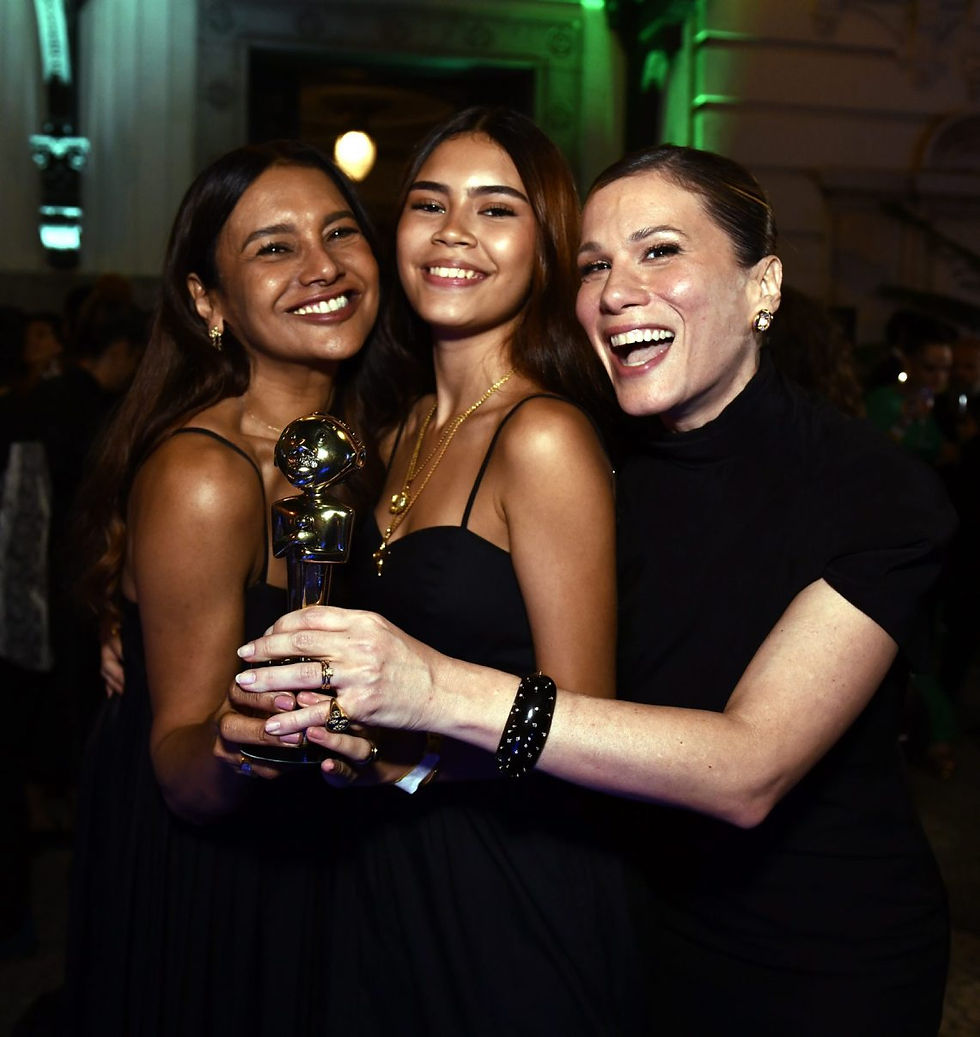 Dira Paes , Jamili Correa e Marianna Brennand - Prêmio Grande Otelo - Foto: Cristina Granato