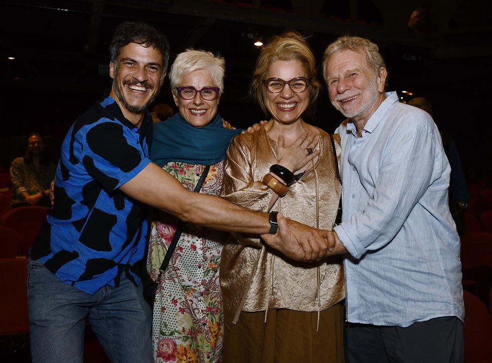 Mateus Solano, Soraya Ravenle,  Isabel Teixeira e Jonas Bloch - Minha Estrela Dalva - Fotografia: Cristina Granato