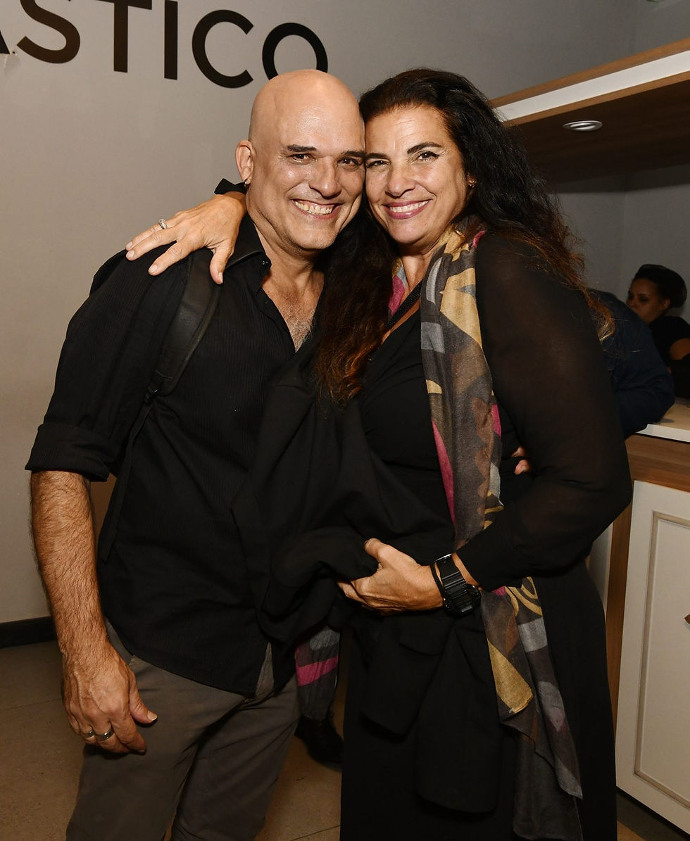 O casal Ricca Barros e Luciana Coutinho