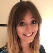 Anna Costello Headshot
