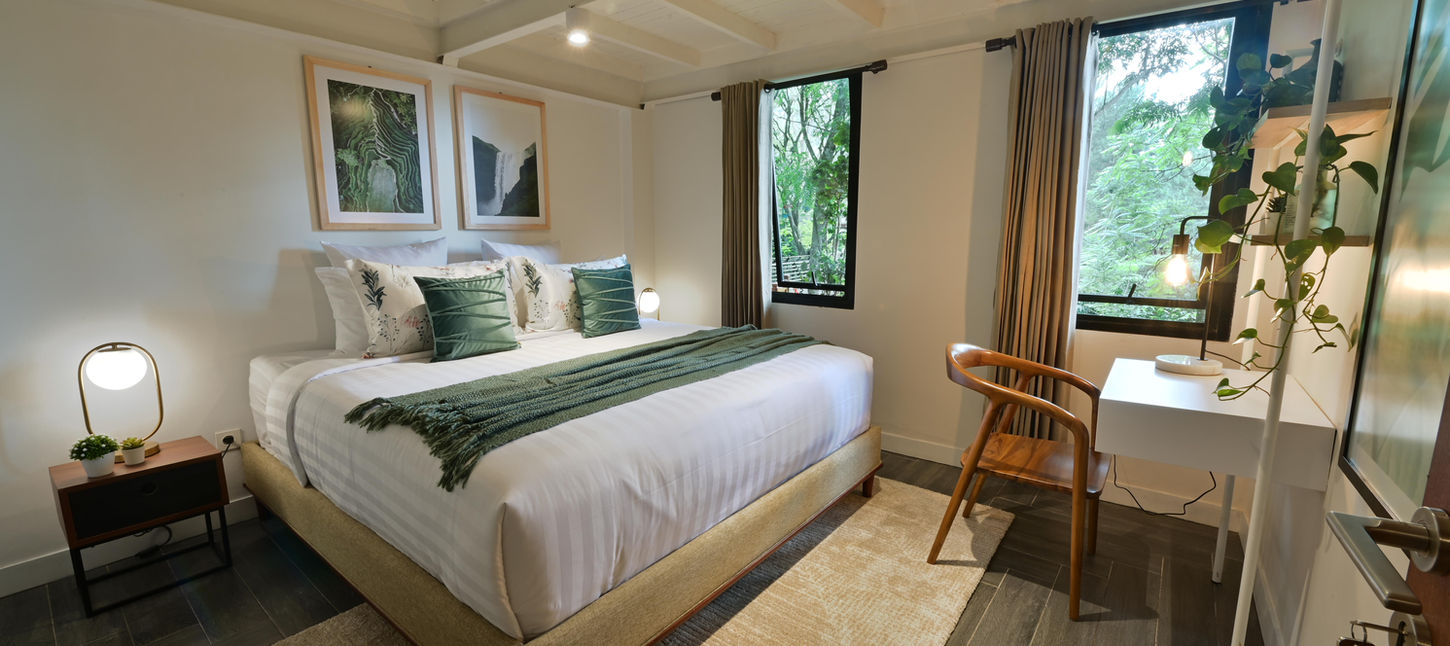 Luxury Villa Master Bedroom Fiore Riverside Villas Puntang