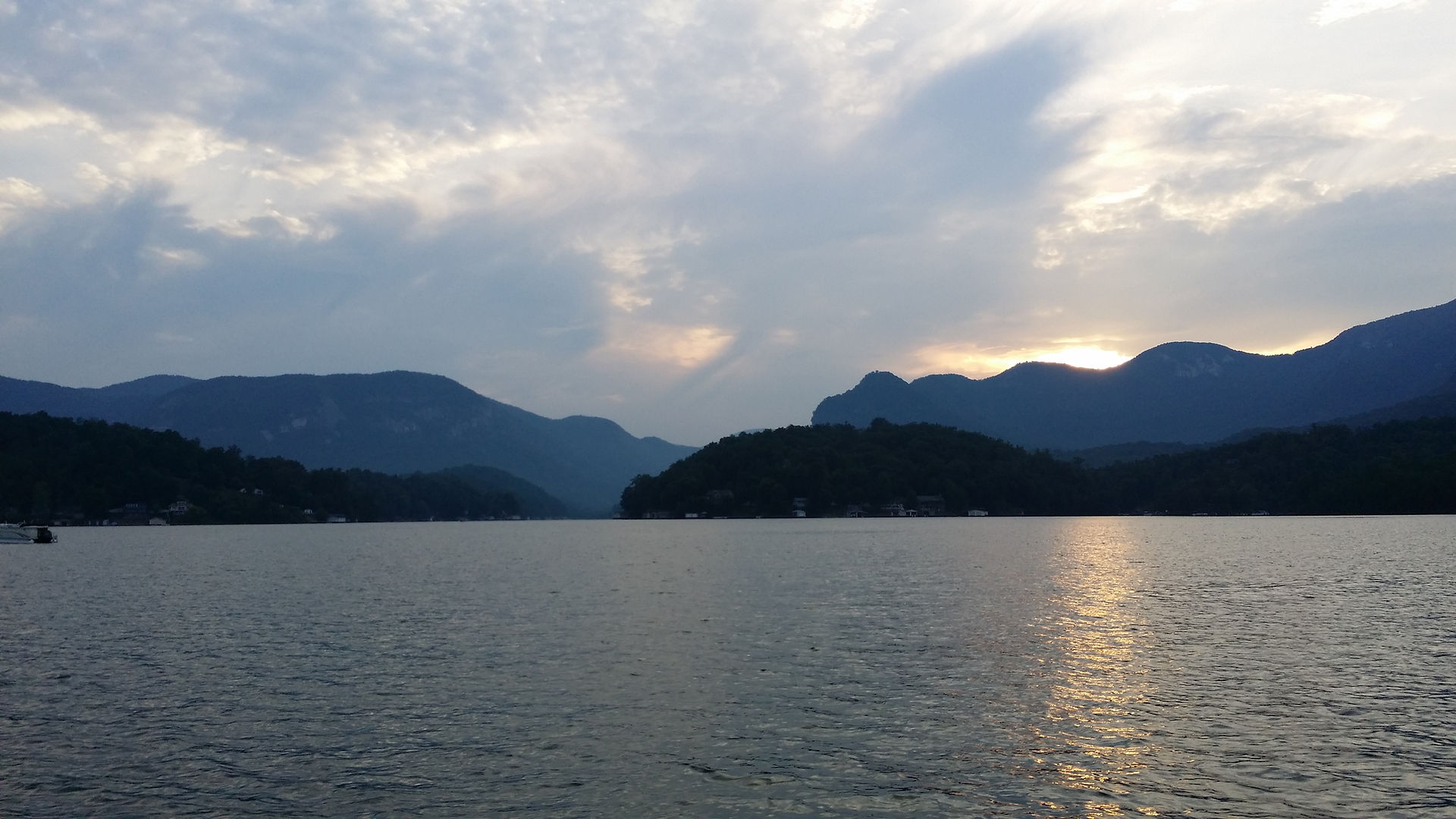 Lake Lure Pontoon Rental