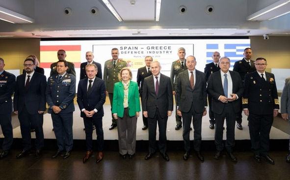 Συνάντηση ΥΦΕΘΑ Θανάση Δαβάκη με την Υφυπουργό Άμυνας της Ισπανίας Amparo Valcarce