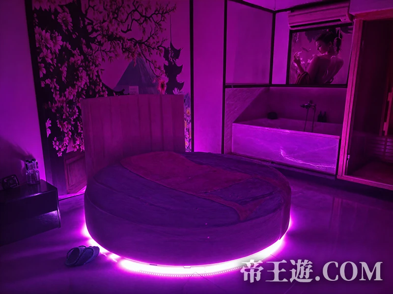 岘港 Sakura 櫻花按摩情侶包廂,浪漫櫻花佈景與舒適床位,峴港帝王遊體驗