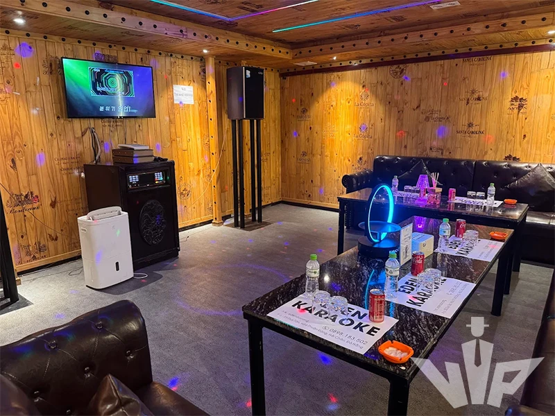 다낭 에덴 가라오케 내부 1