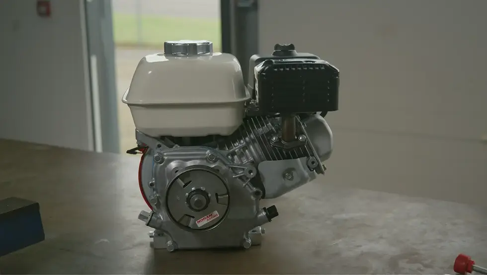 Thumbnail: 23: ENGINE MOUNT