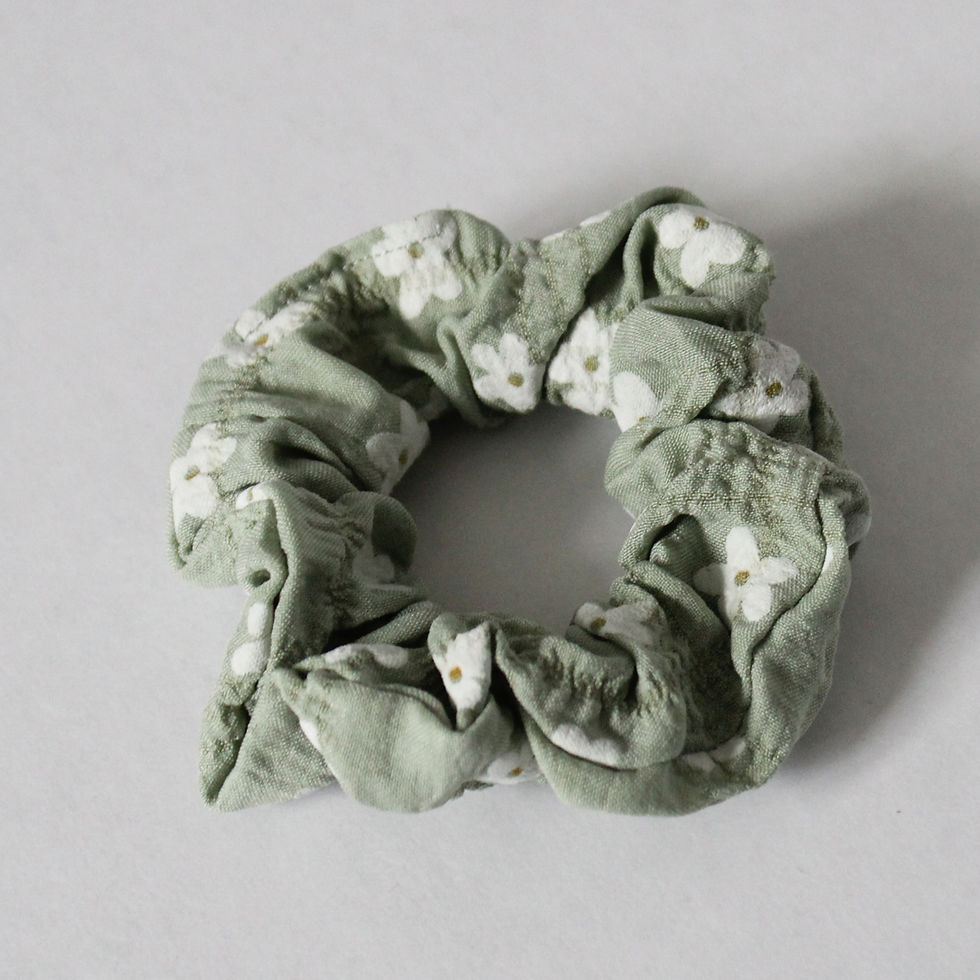 Thumbnail: Daisy Scrunchie Hair Ties- Green