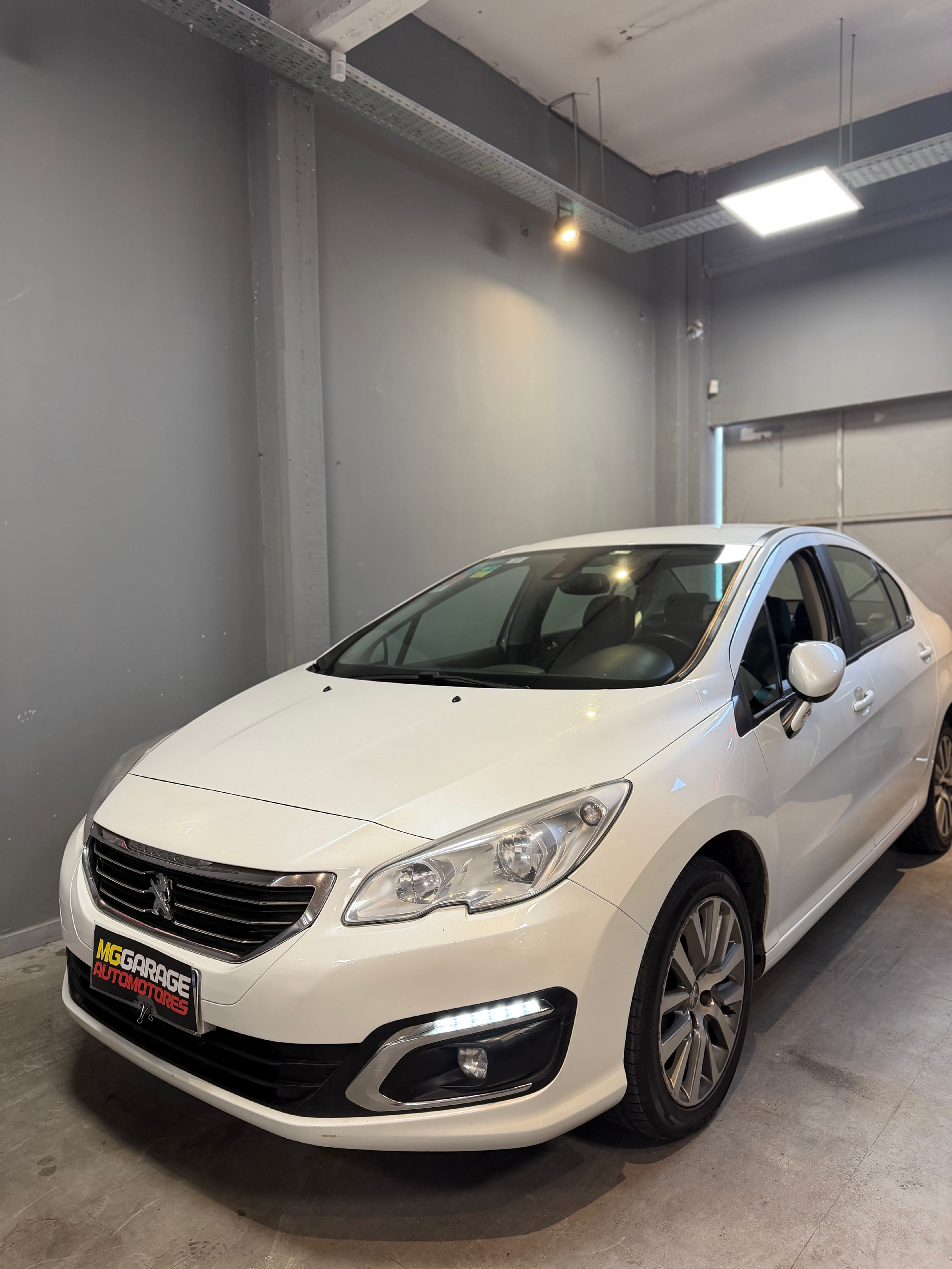 Peugeot 408 Allure HDI