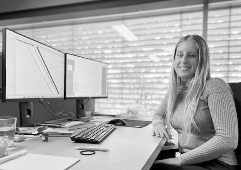 foto lisa m_edited.jpg