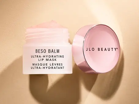Jennifer Lopez je ovdje da poboljša vašu igru njege usana novom Beso Balm maskom za usne JLoBeauty