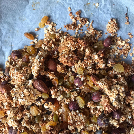 【Healthier Version】Granola with Nuts and Dried Fruits
