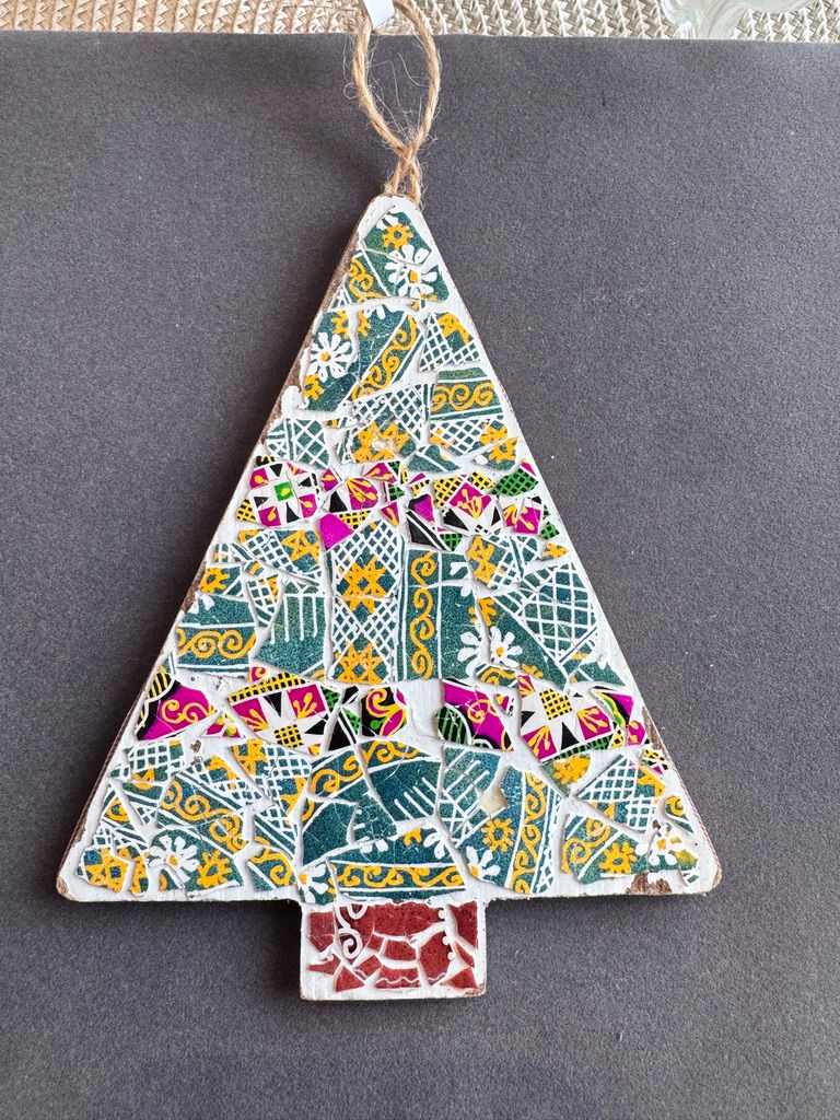 P666R - Mosaic Ornament - Rustic Christmas Tree