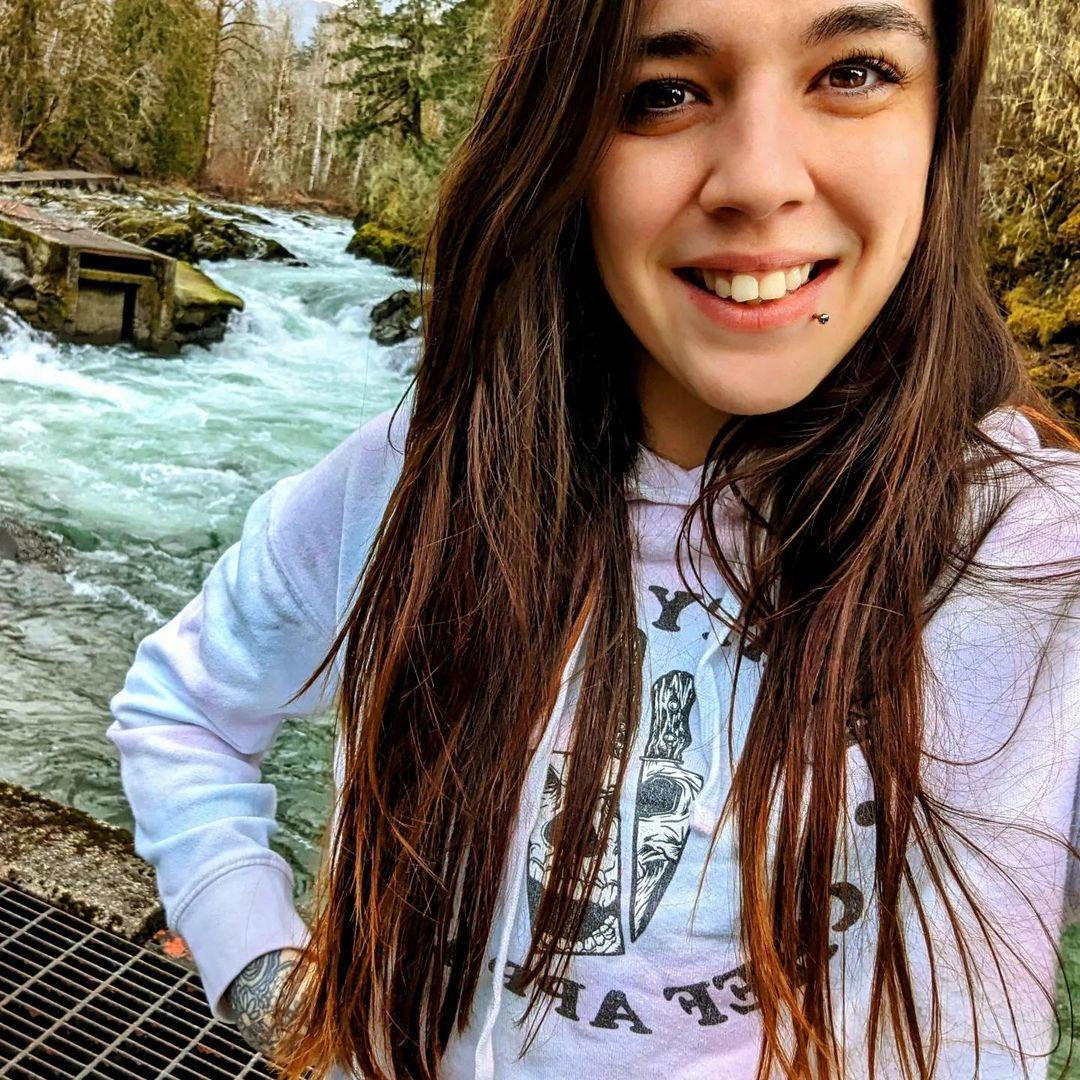 Skull & Cleaver Tie-dye Crop Hoodie