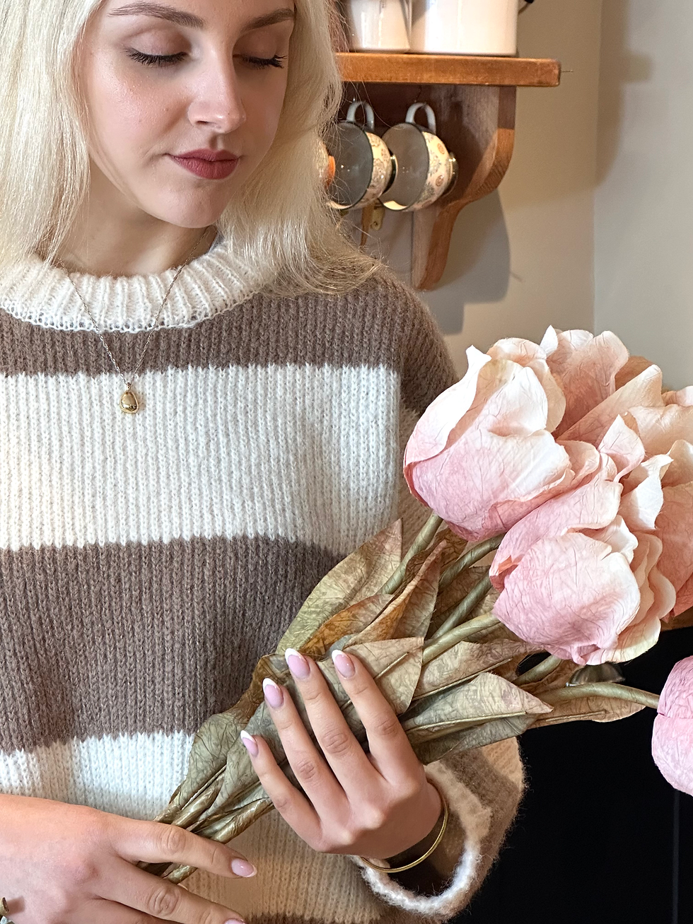 Thumbnail: Preserved Feel Tulip - Pink