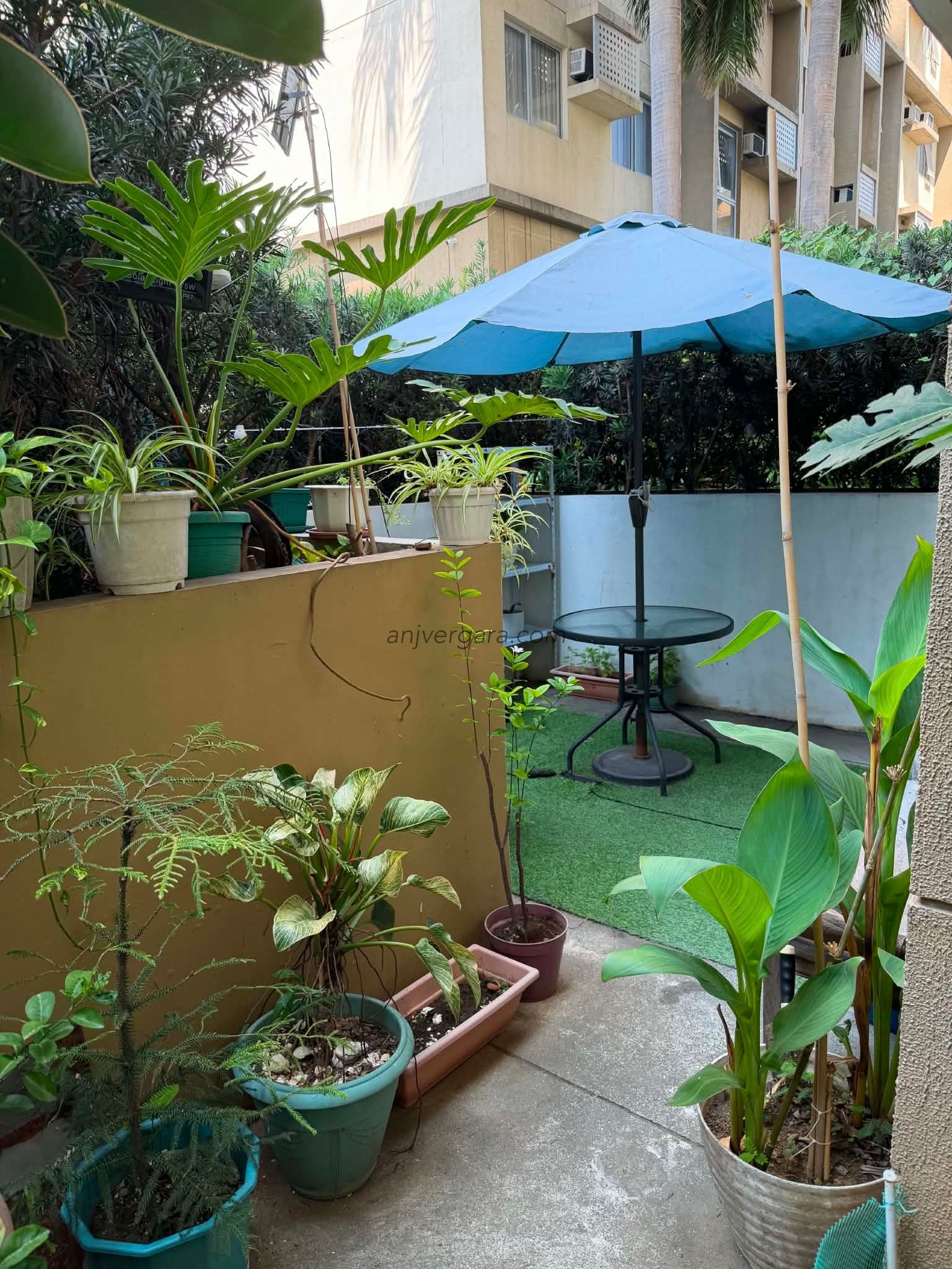 FOR SALE: 2BR Garden Lot Condo in Eastbay Residences Muntinlupa