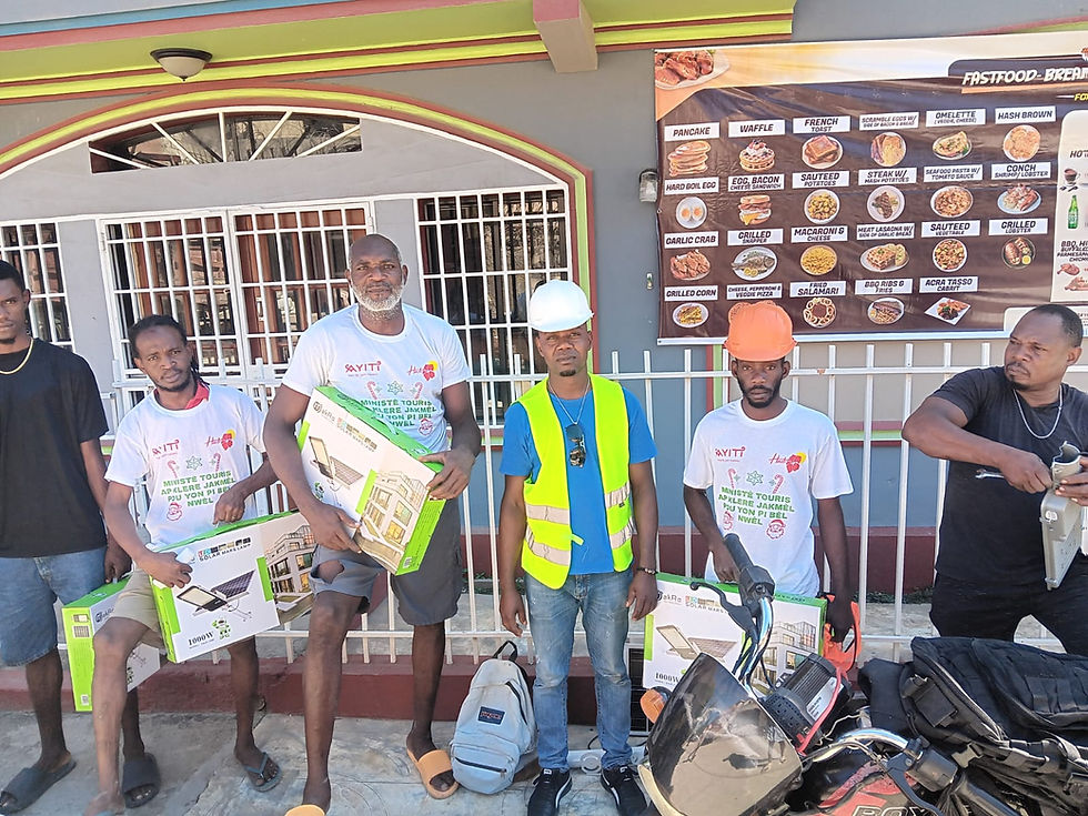 Le Ministère du Tourisme renforce l’éclairage des espaces stratégiques à Jacmel sous la direction de John Herrick Dessources