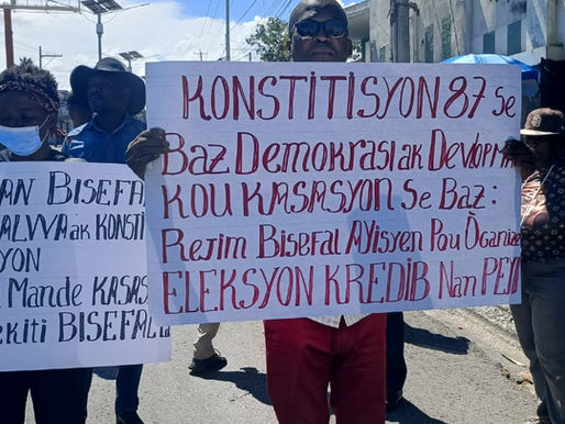 39e anniversaire de la Constitution de 1987 : des organisations politiques manifestent à Delmas contre le pouvoir monocéphale