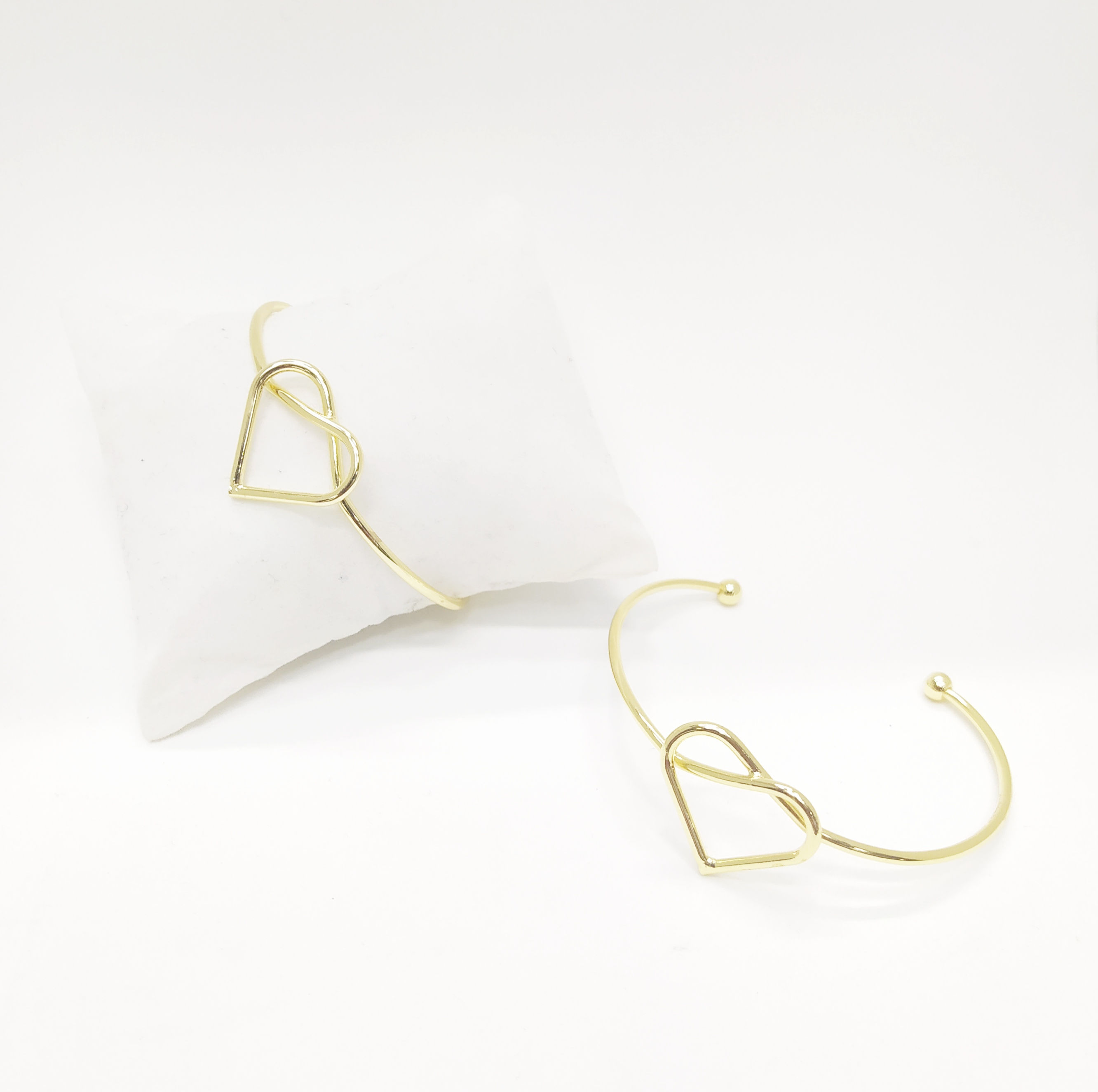 PULSERA DE DAMA EN ORO LAMINADO