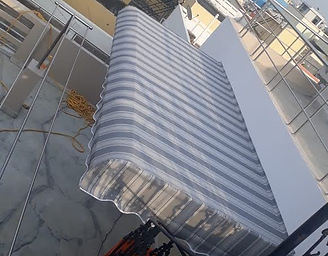 Retractable Awning photo