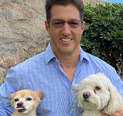 Kurt Fenstermacher with dogs.jpg