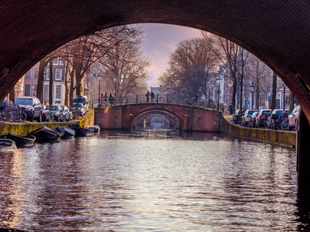 buy champagne in Amsterdam
