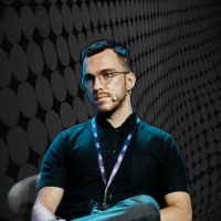 Max Y Founder CEO One Click Labs Bringing usability to DeFi.png