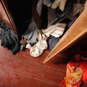 5 Tanda Lemari Pakaian Harus Diganti, Nomor 3 Sering Terabaikan