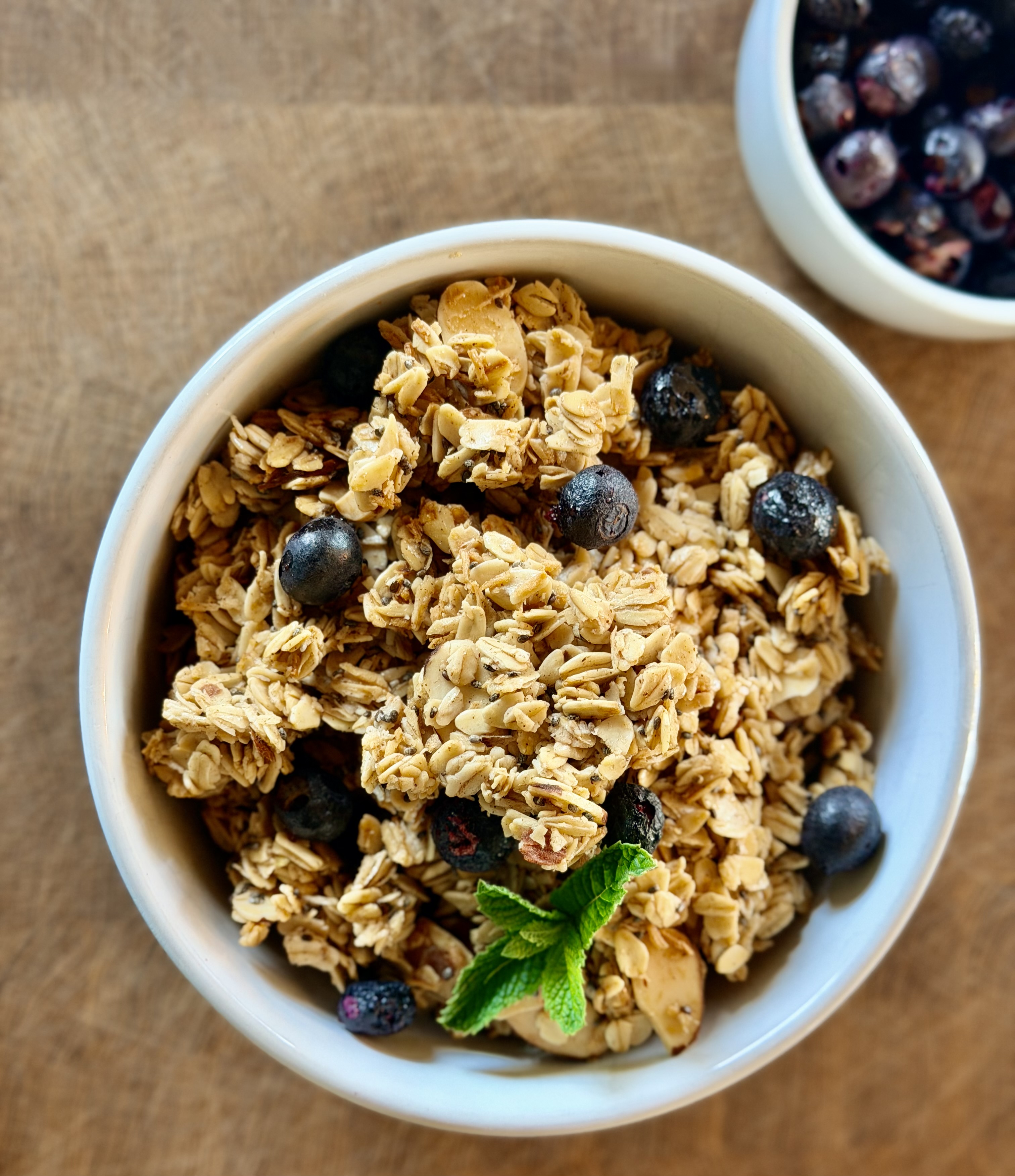 Easy Toasted Gluten Free Granola Recipe (With Coconut and Chia)