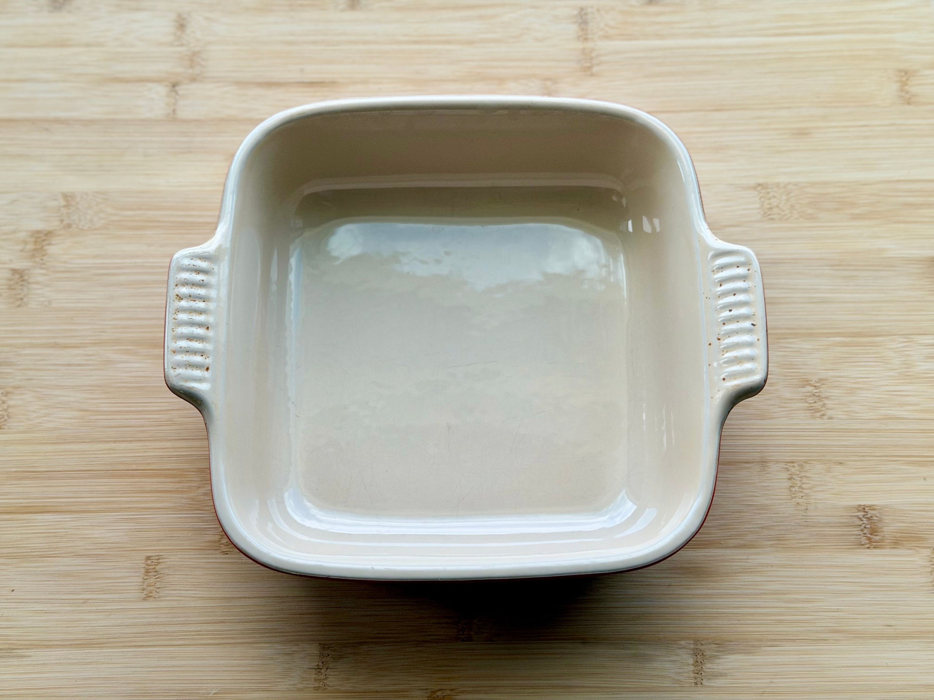 8x8 square baking pan empty