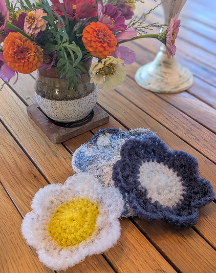 Mindful Collection: Crochet flower scrubbie/sponge