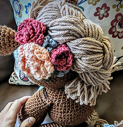 Nest Collection: Horse crochet amigurumi with flowers