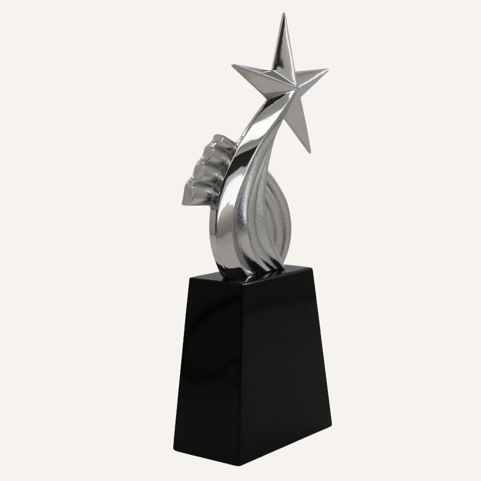 Miniature : Trophée avec Étoile Argentée sur Socle Noir